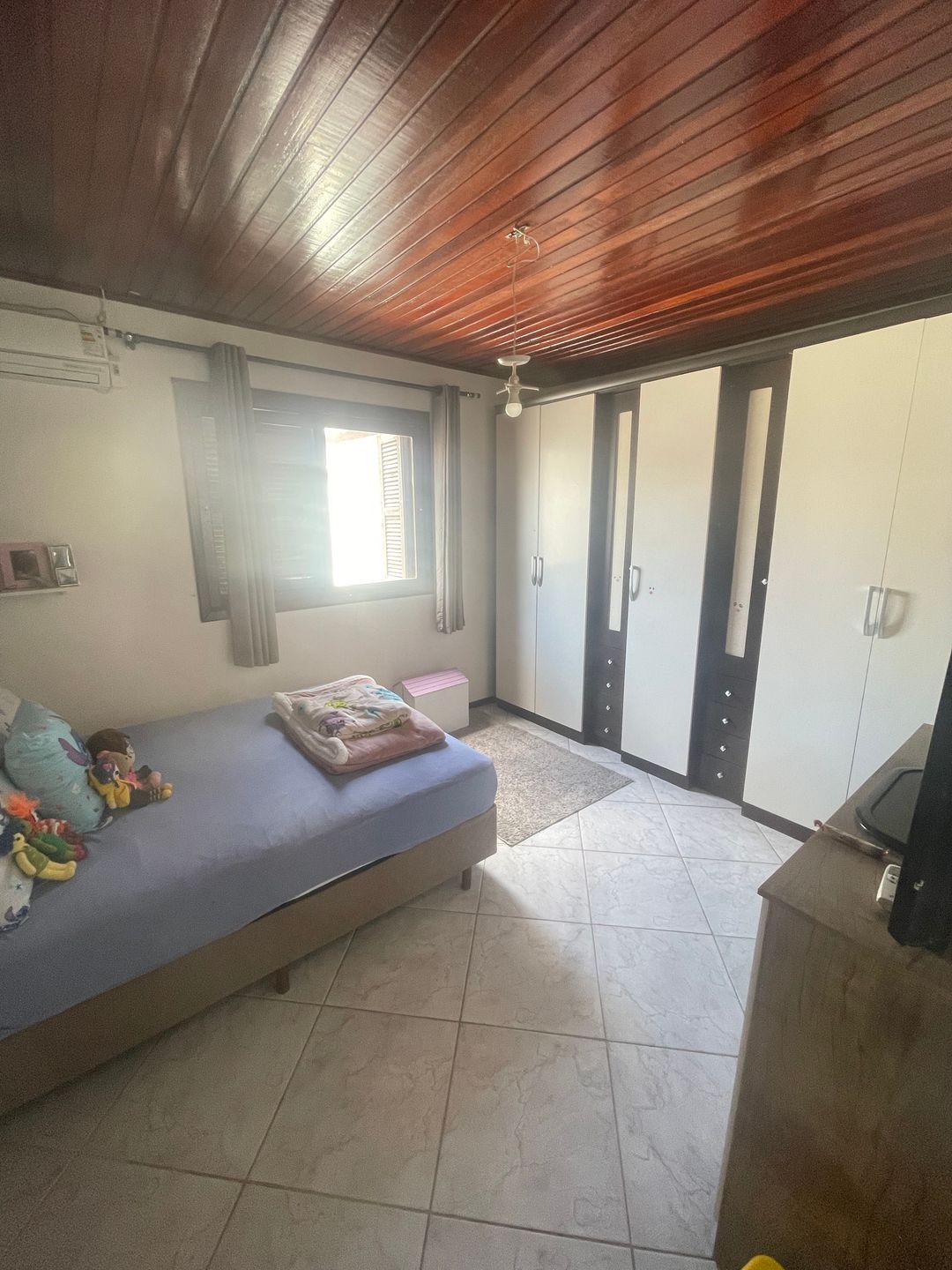 Casa para venda no bairro Centro em Viamão