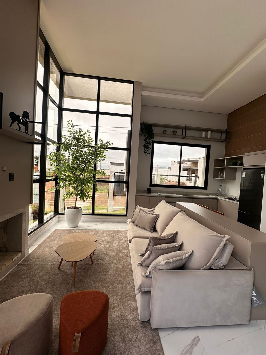 Casa 2 quartos sendo 1 suíte para venda no bairro São Luiz Gonzaga em Passo Fundo