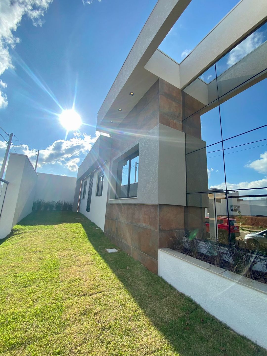 Casa 2 quartos sendo 1 suíte para venda no bairro São Luiz Gonzaga em Passo Fundo