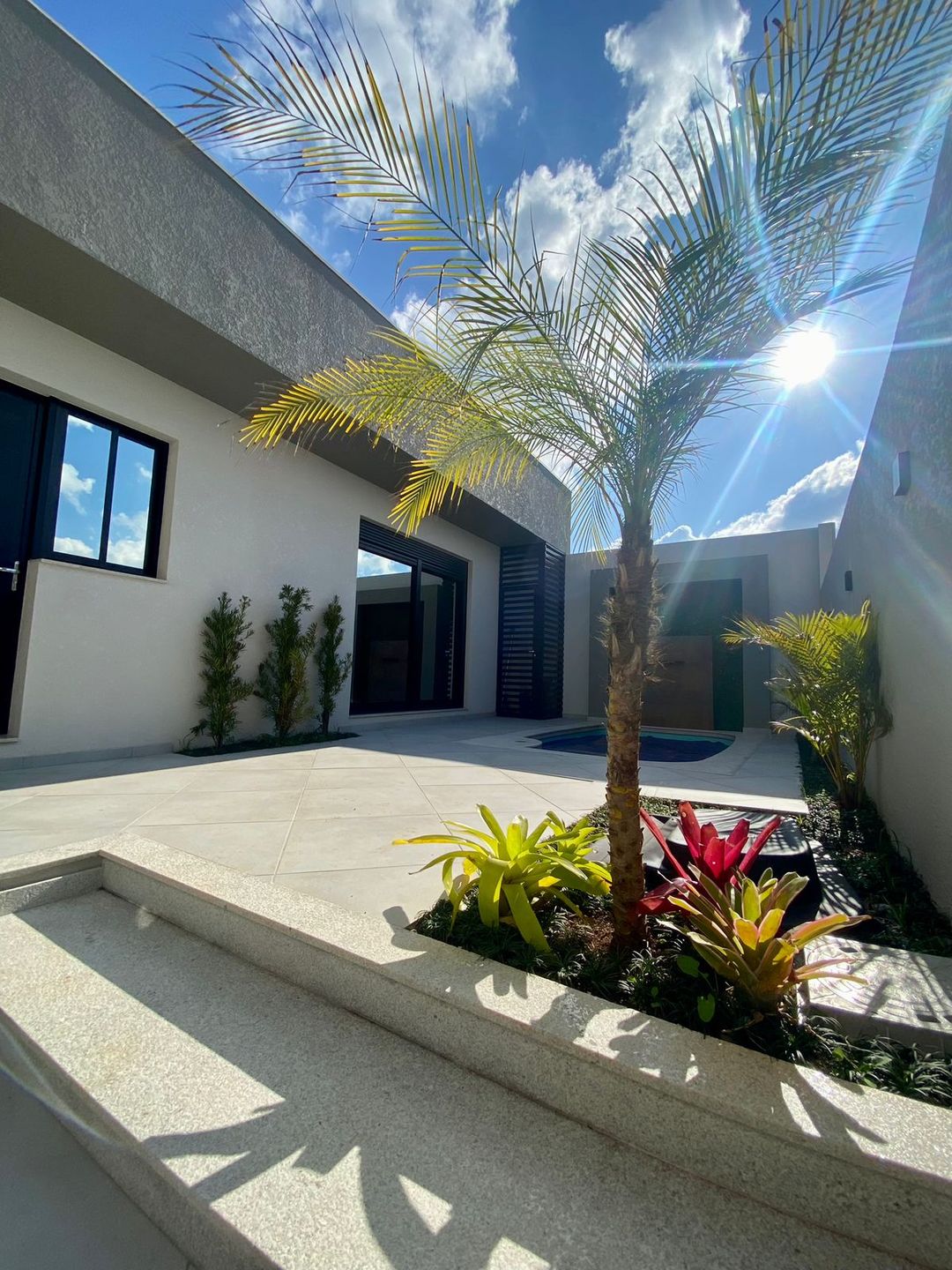 Casa 2 quartos sendo 1 suíte para venda no bairro São Luiz Gonzaga em Passo Fundo