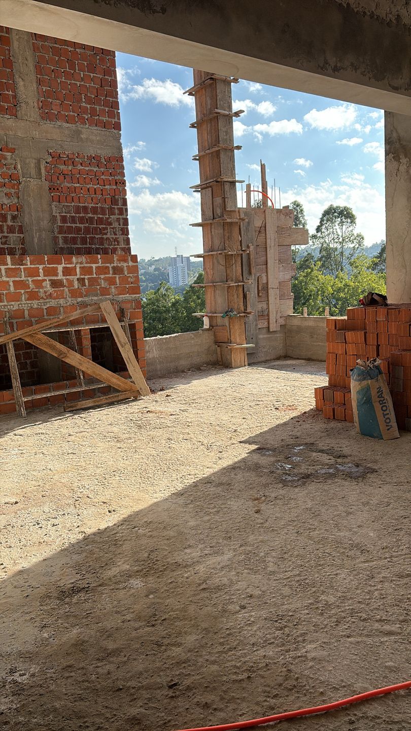 Casa para venda no bairro Colina Sorriso em Caxias do Sul