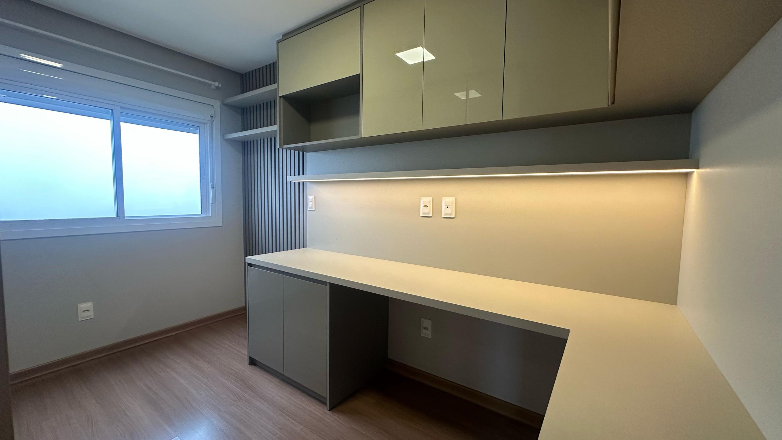 Apartamento à venda com 2 quartos, 75m² - Foto 21
