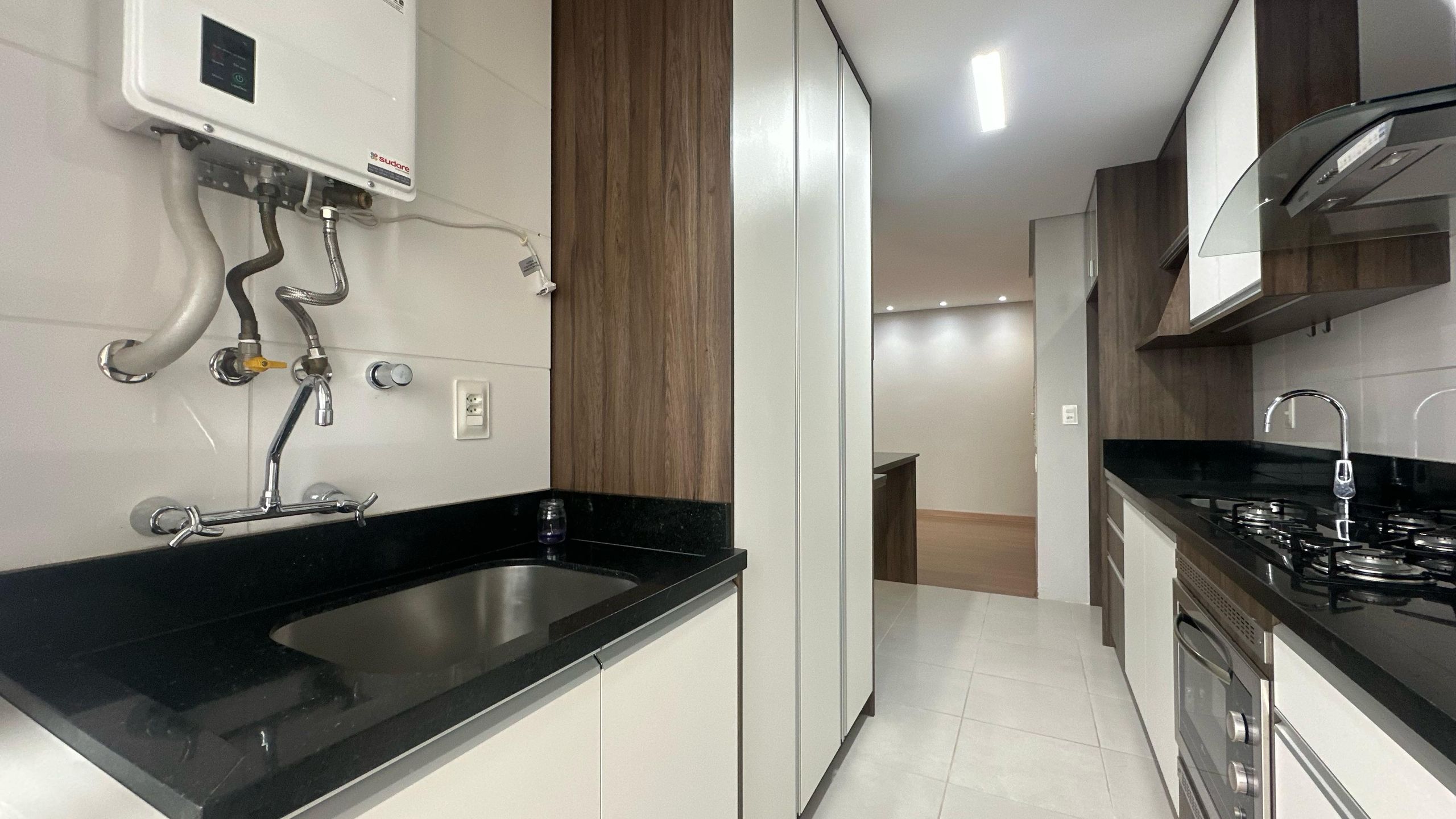 Apartamento à venda com 2 quartos, 75m² - Foto 6