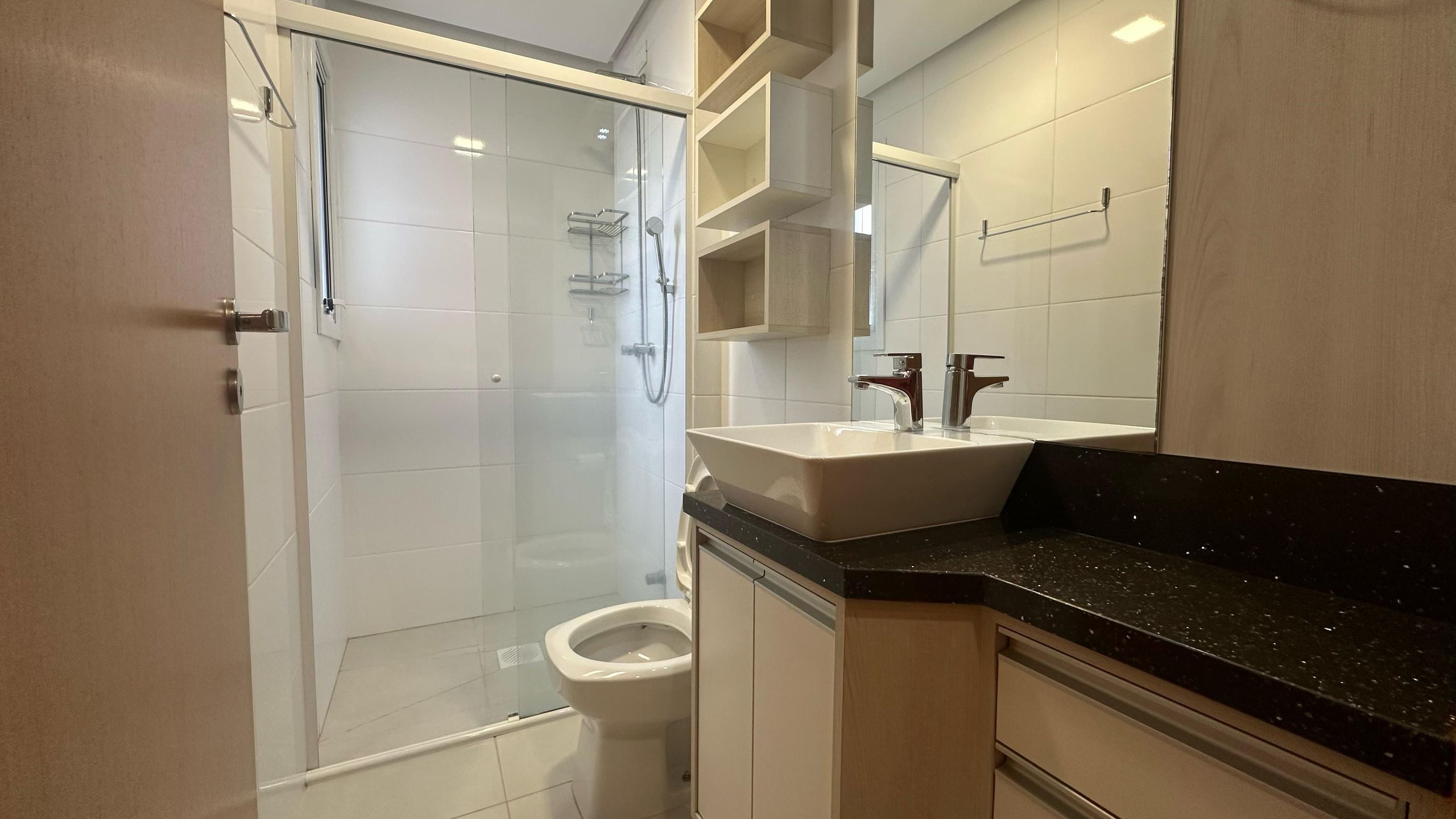Apartamento à venda com 2 quartos, 75m² - Foto 12