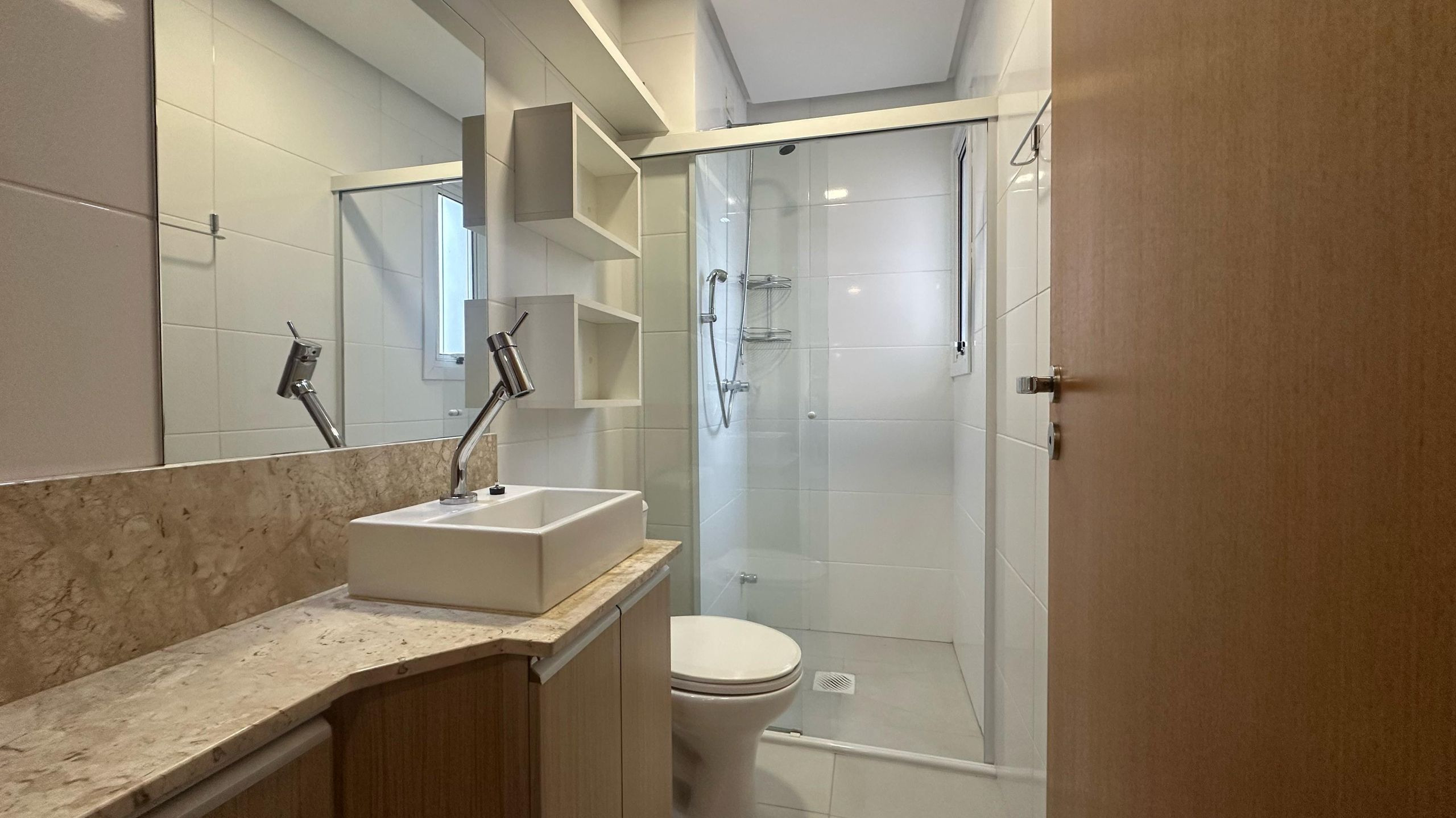 Apartamento à venda com 2 quartos, 75m² - Foto 11