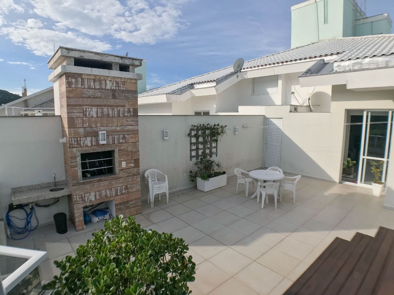 Cobertura 3 quartos sendo 1 suíte para venda no bairro Ingleses Norte em Florianópolis