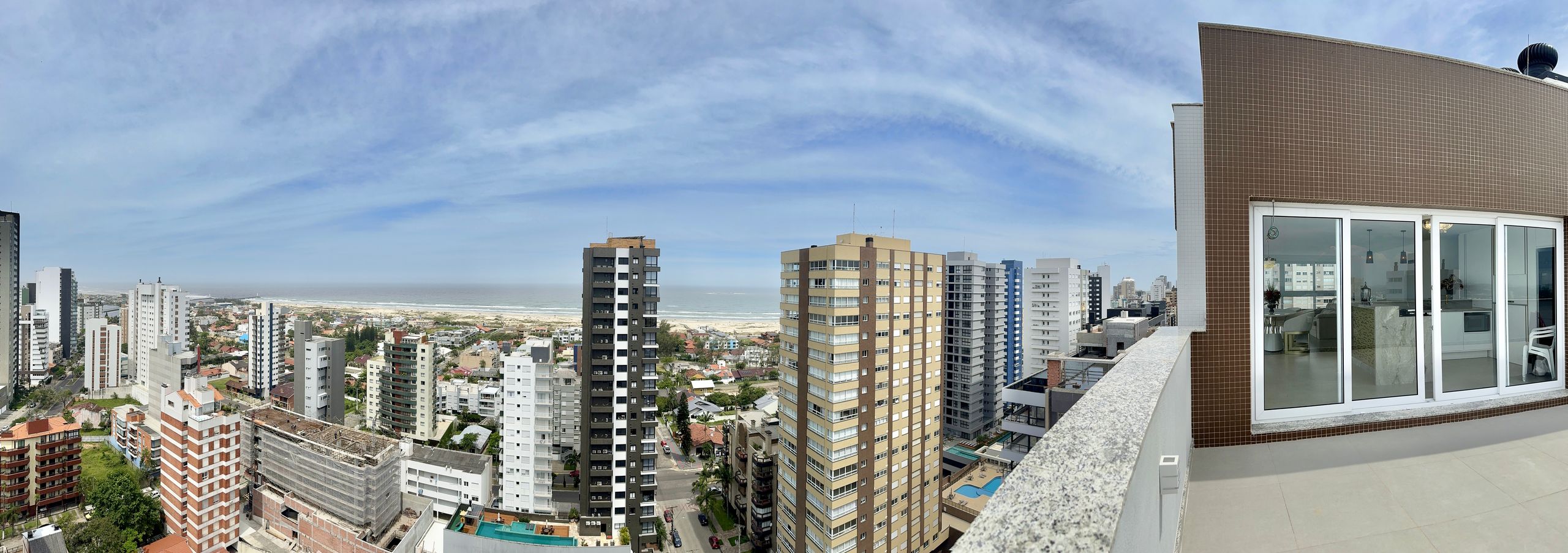 Cobertura 3 quartos sendo 3 suítes para venda no bairro Praia Grande em Torres
