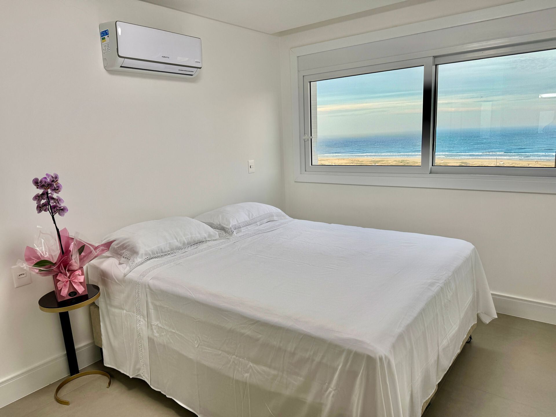 Cobertura 3 quartos sendo 3 suítes para venda no bairro Praia Grande em Torres