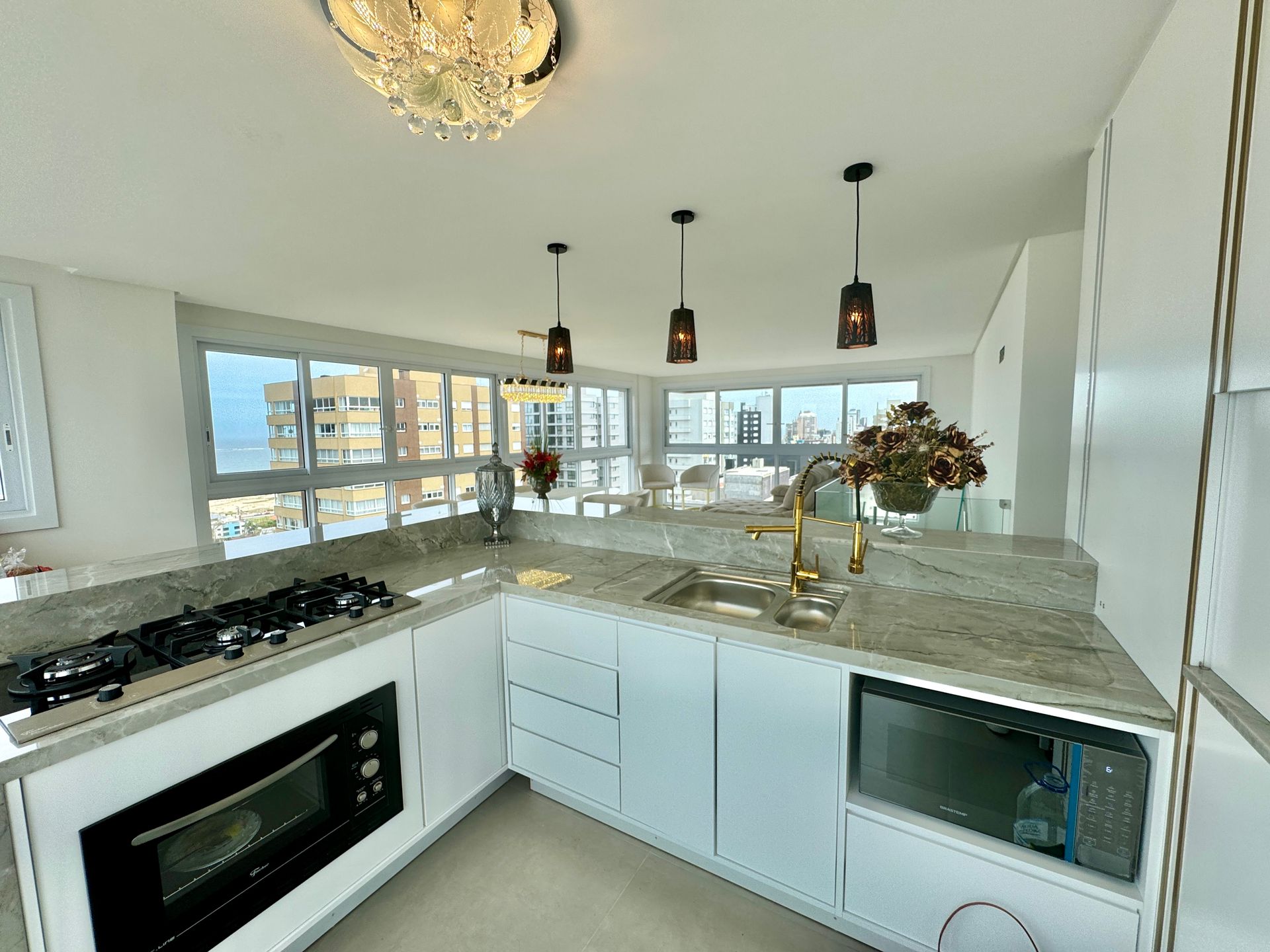 Cobertura 3 quartos sendo 3 suítes para venda no bairro Praia Grande em Torres