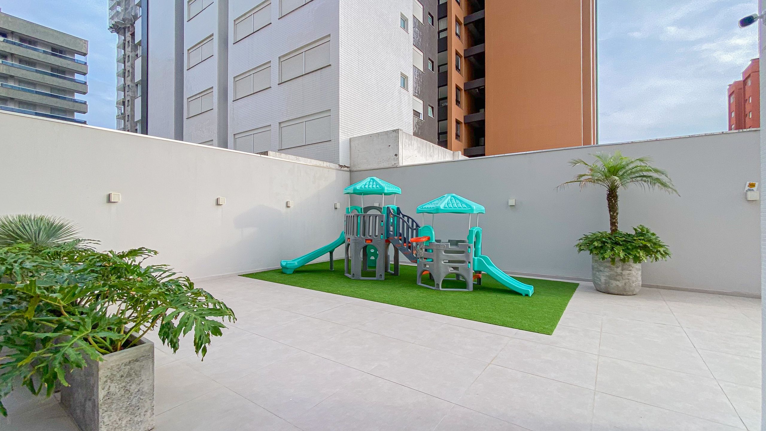 Apartamento 3 quartos sendo 1 suíte para venda no bairro Centro em Torres