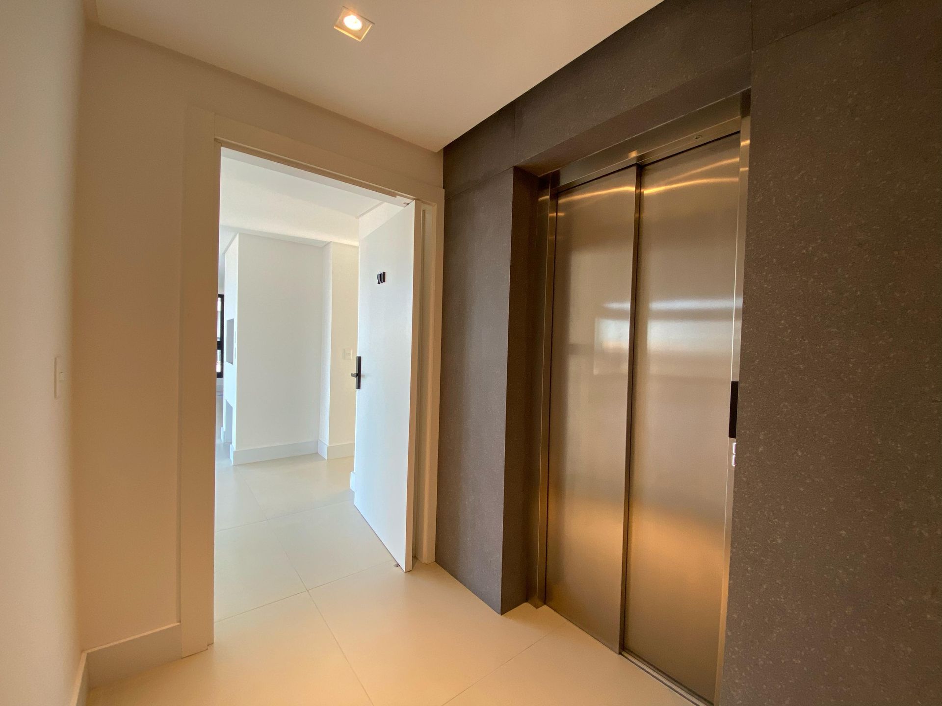 Apartamento 3 quartos sendo 1 suíte para venda no bairro Predial em Torres
