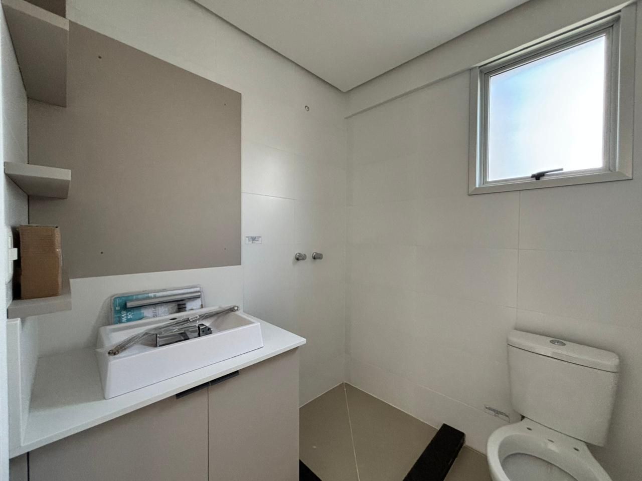 Apartamento 2 quartos sendo 1 suíte para venda no bairro Centro  em Passo Fundo