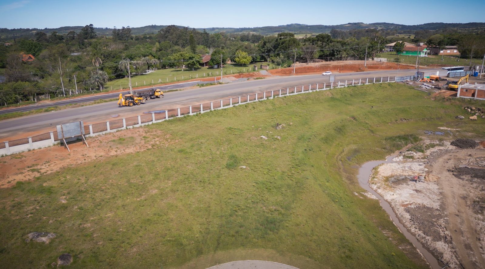 Terreno Padrão para venda no bairro Lomba do Pinheiro em Viamão