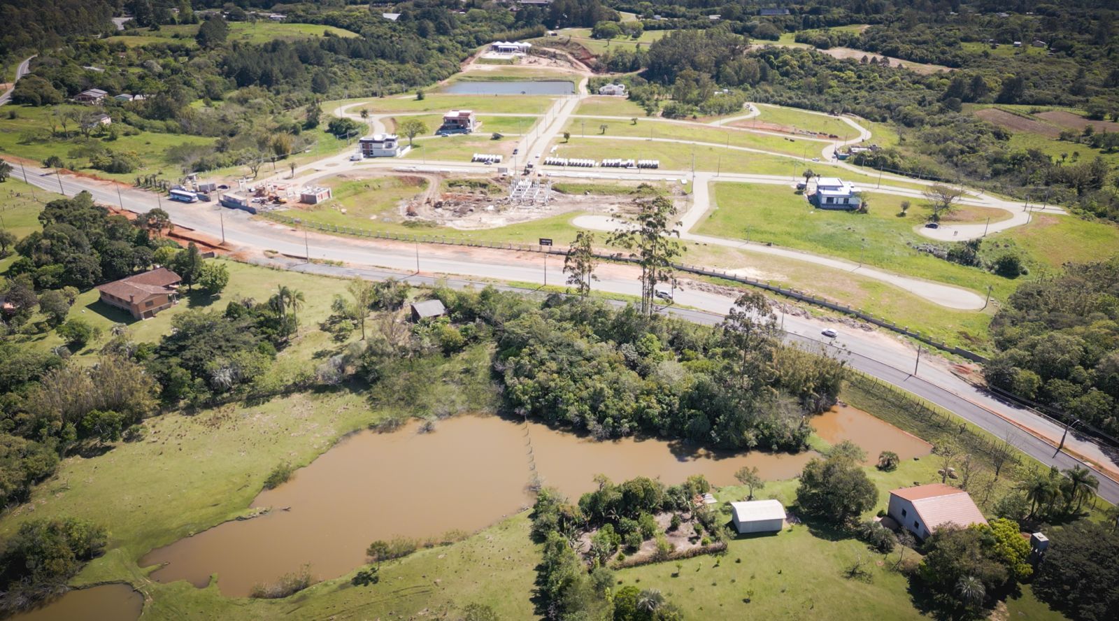 Terreno Padrão para venda no bairro Lomba do Pinheiro em Viamão