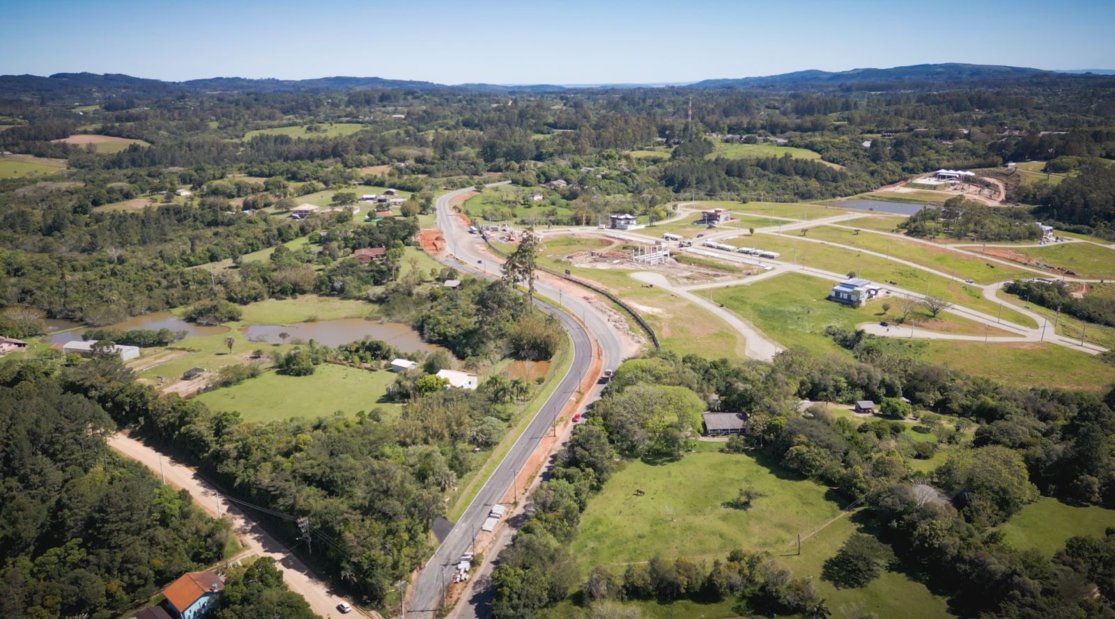 Terreno Padrão para venda no bairro Lomba do Pinheiro em Viamão
