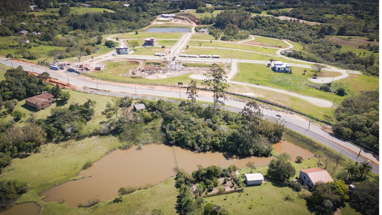 Terreno Padrão para venda no bairro Lomba do Pinheiro em Viamão
