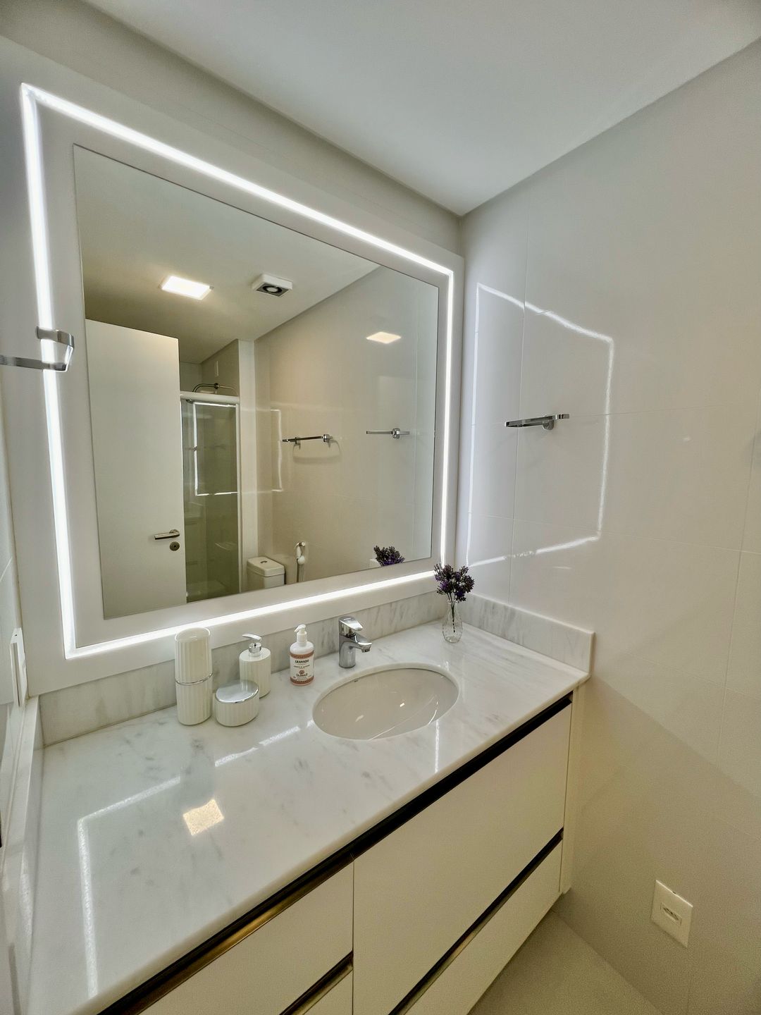 Apartamento 3 quartos sendo 3 suítes para venda no bairro Prainha em Torres