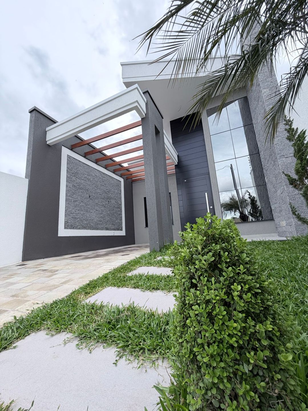 Casa 3 quartos sendo 1 suíte para venda no bairro Petrópolis em Passo Fundo