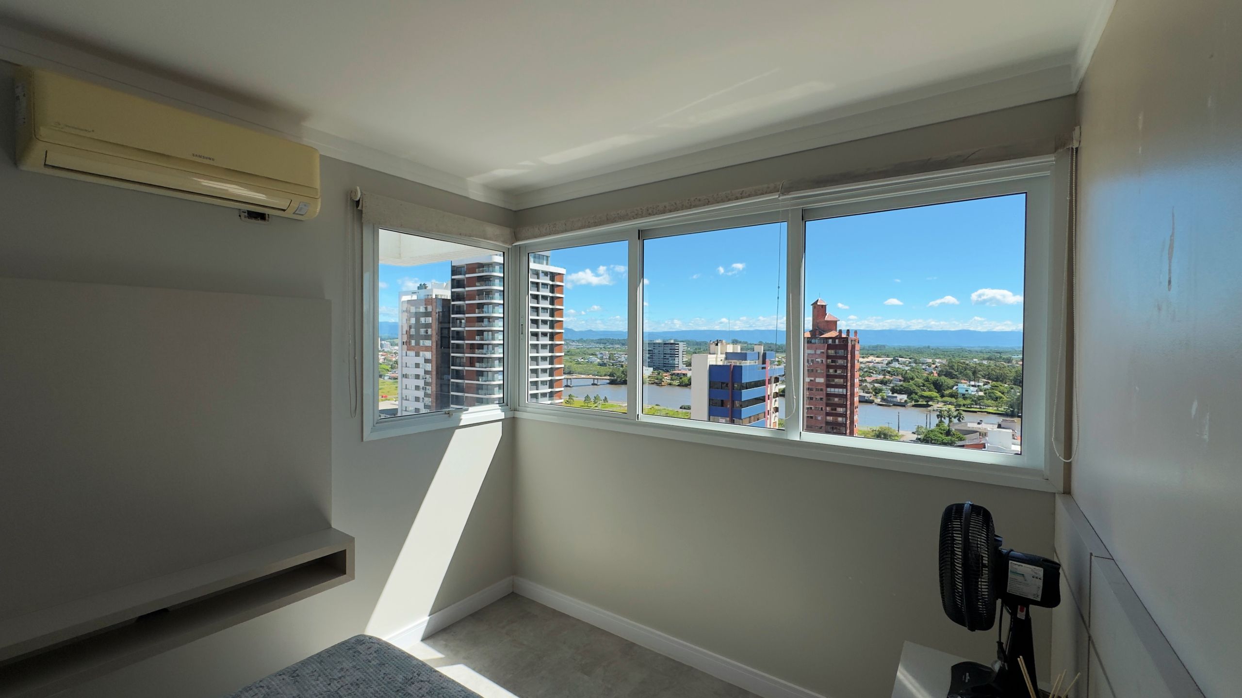 Cobertura para venda no bairro Praia Grande em Torres