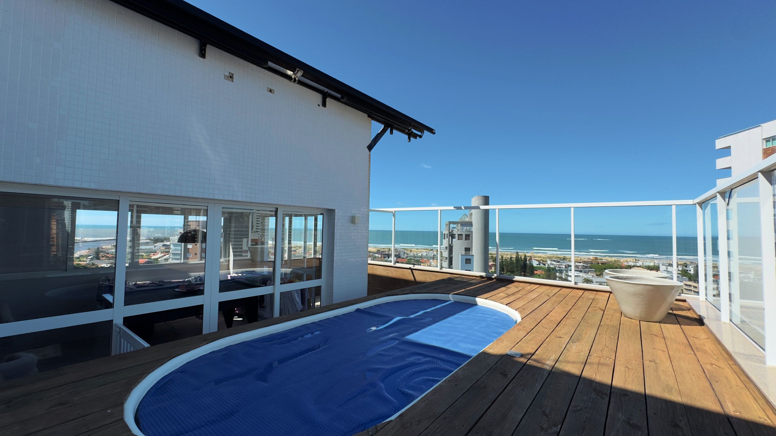 Cobertura para venda no bairro Praia Grande em Torres