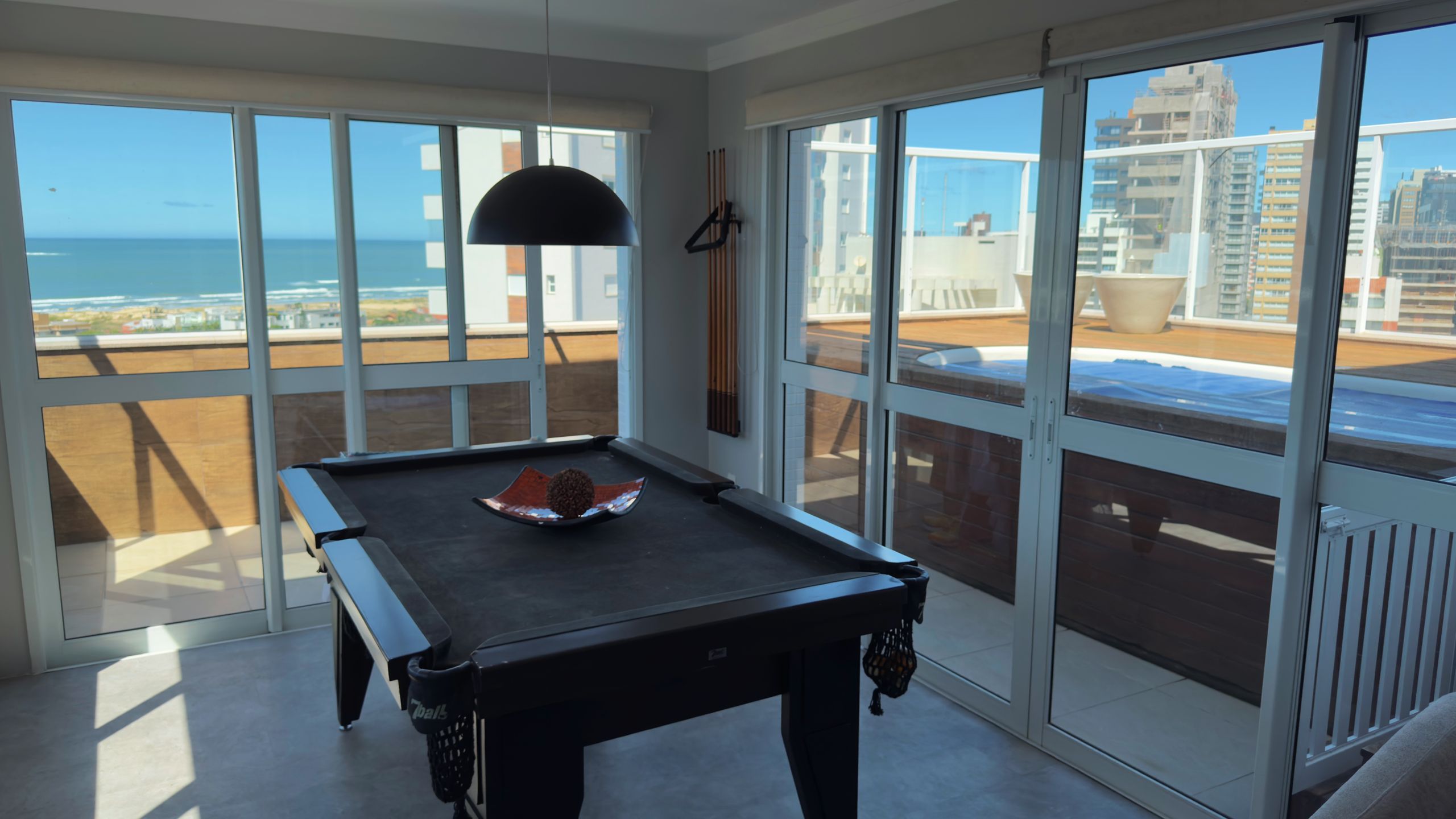 Cobertura para venda no bairro Praia Grande em Torres