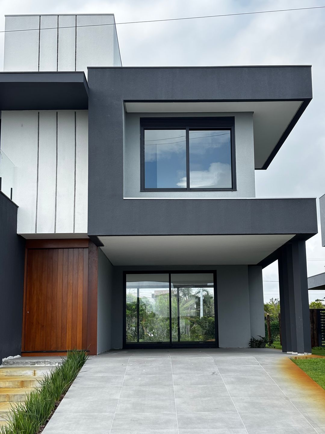 Casa 4 quartos sendo 4 suítes para venda no bairro Itapeva em Torres