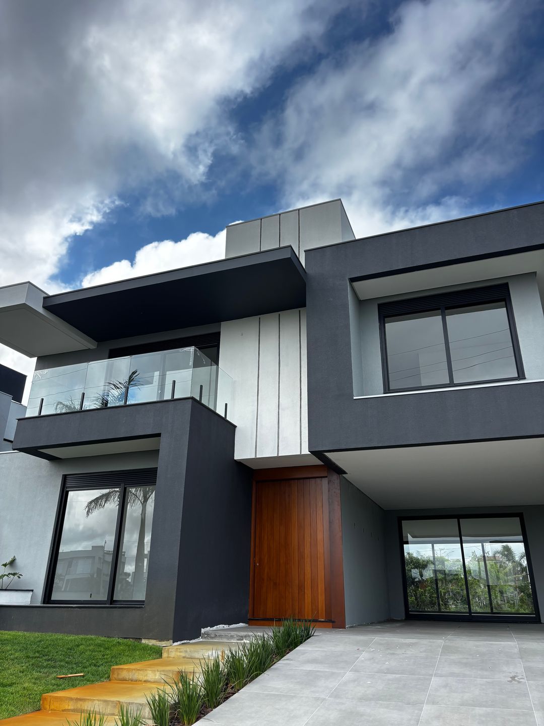 Casa 4 quartos sendo 4 suítes para venda no bairro Itapeva em Torres