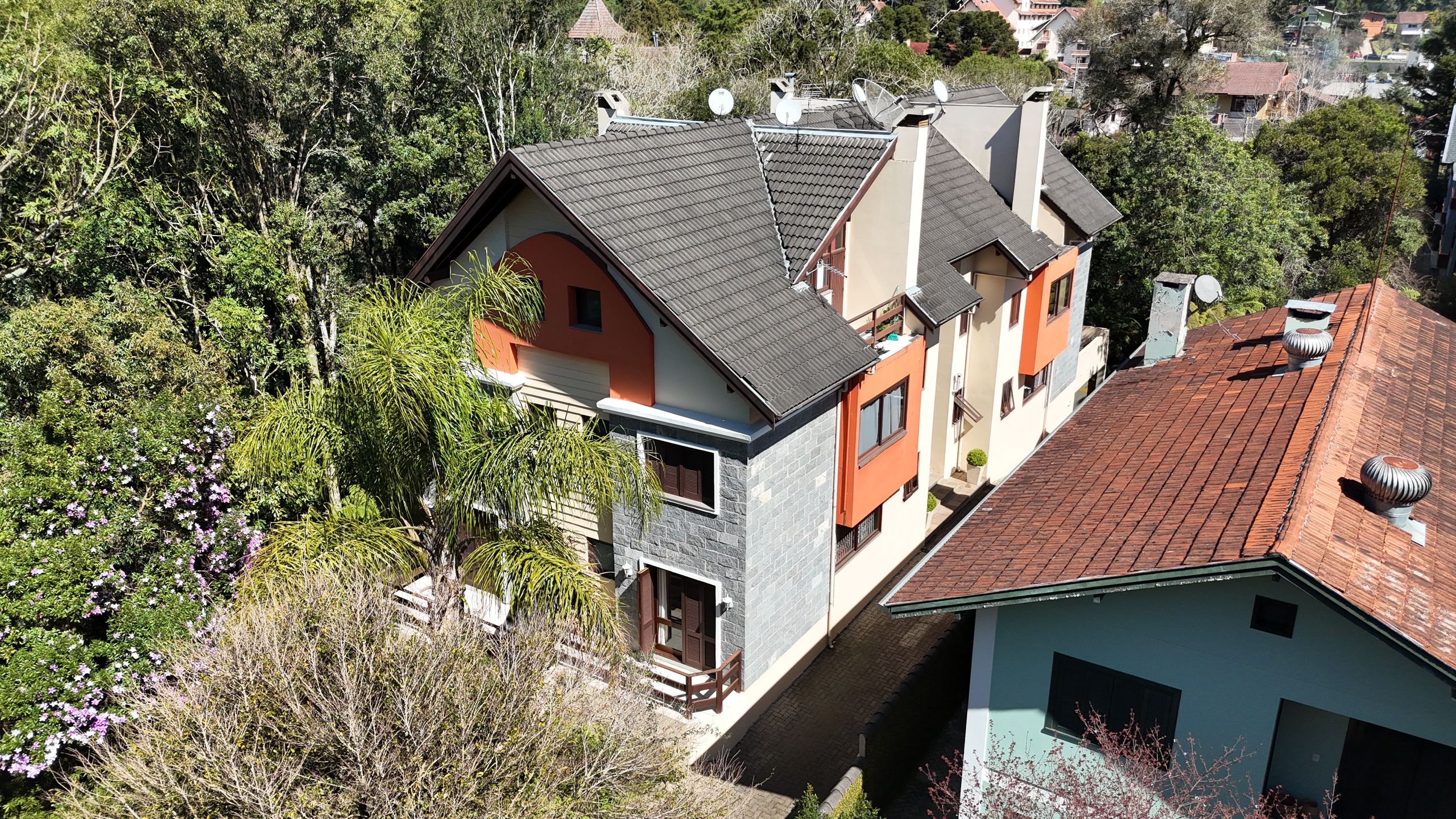 Apartamento 2 quartos sendo 1 suíte para venda no bairro Planalto em Gramado