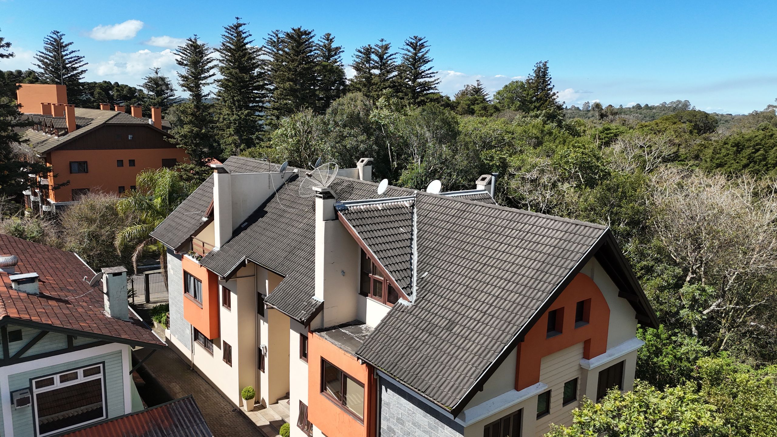 Apartamento 2 quartos sendo 1 suíte para venda no bairro Planalto em Gramado