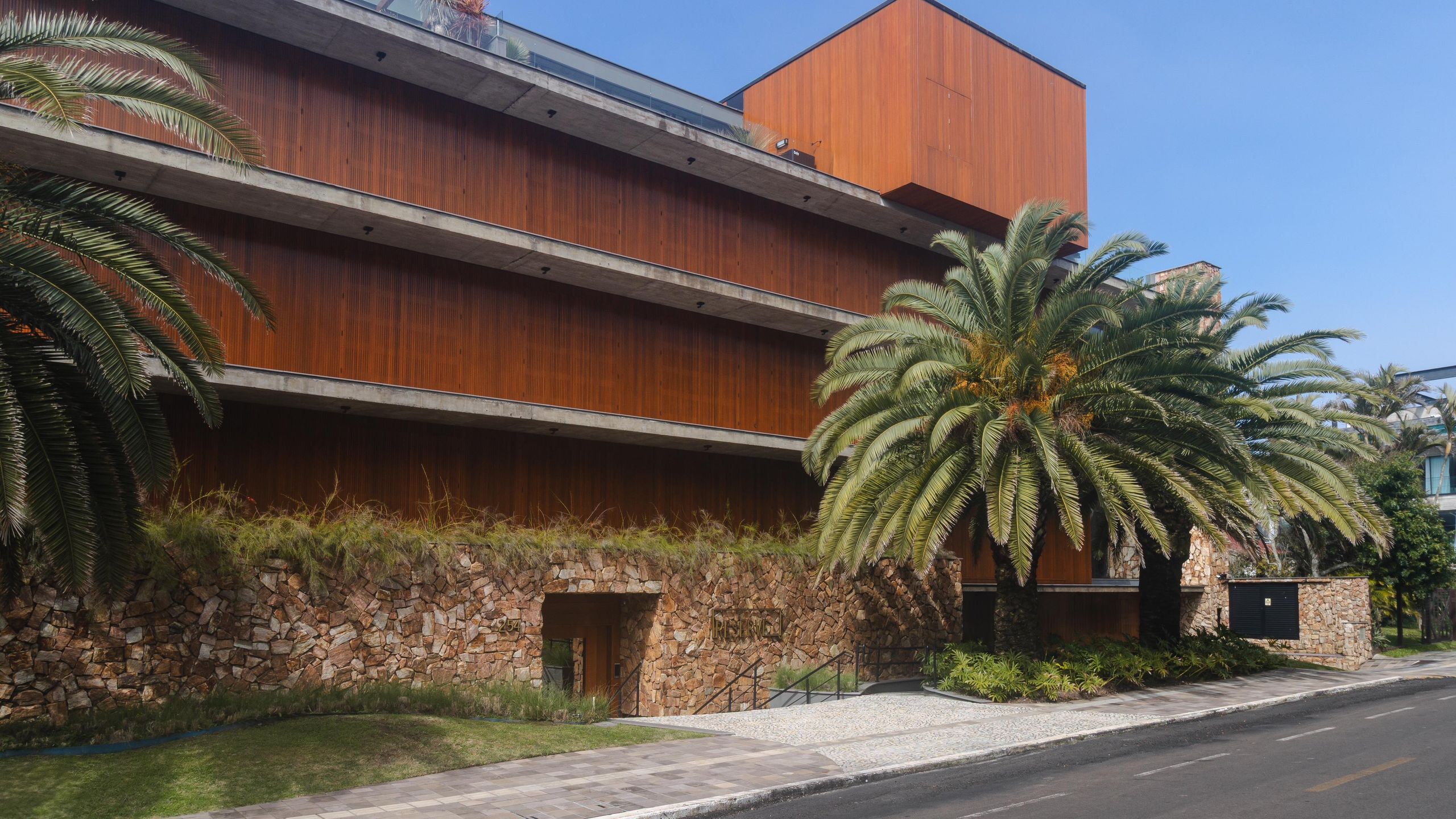 Apartamento 3 quartos sendo 3 suítes para venda no bairro Prainha em Torres