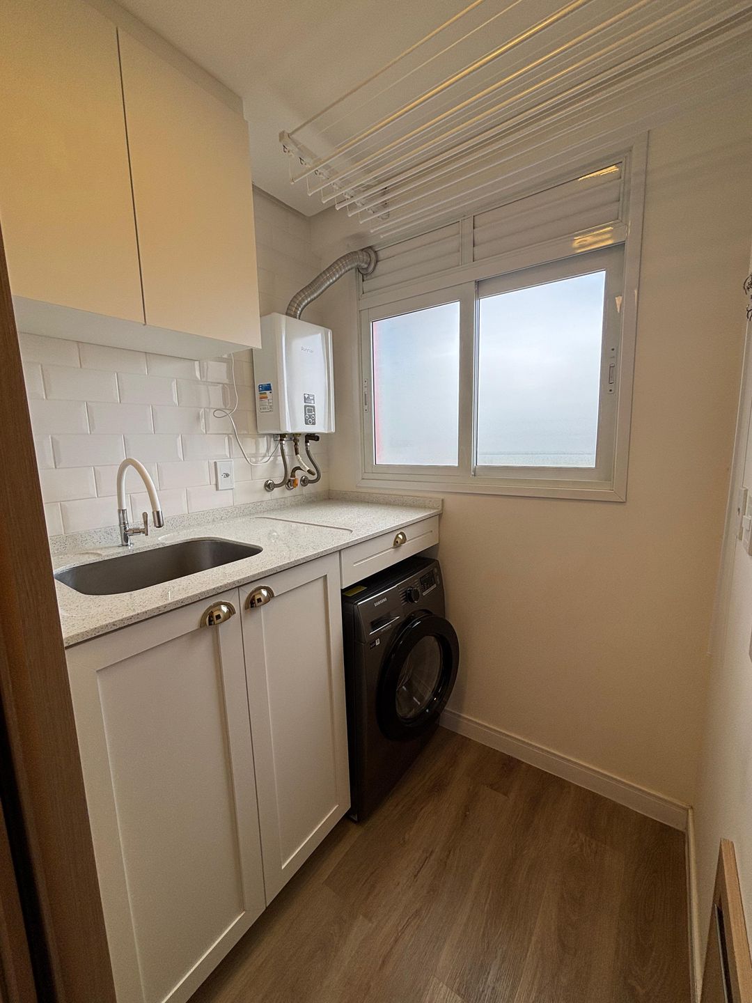 Apartamento 2 quartos sendo 1 suíte para venda no bairro Igra Sul em Torres