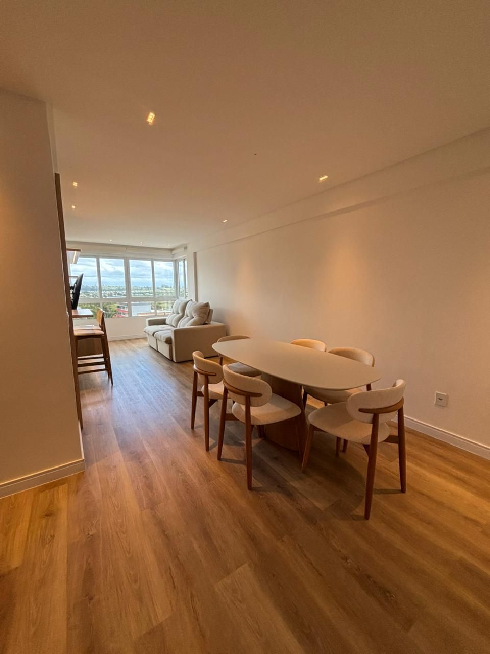 Apartamento 2 quartos sendo 1 suíte para venda no bairro Igra Sul em Torres