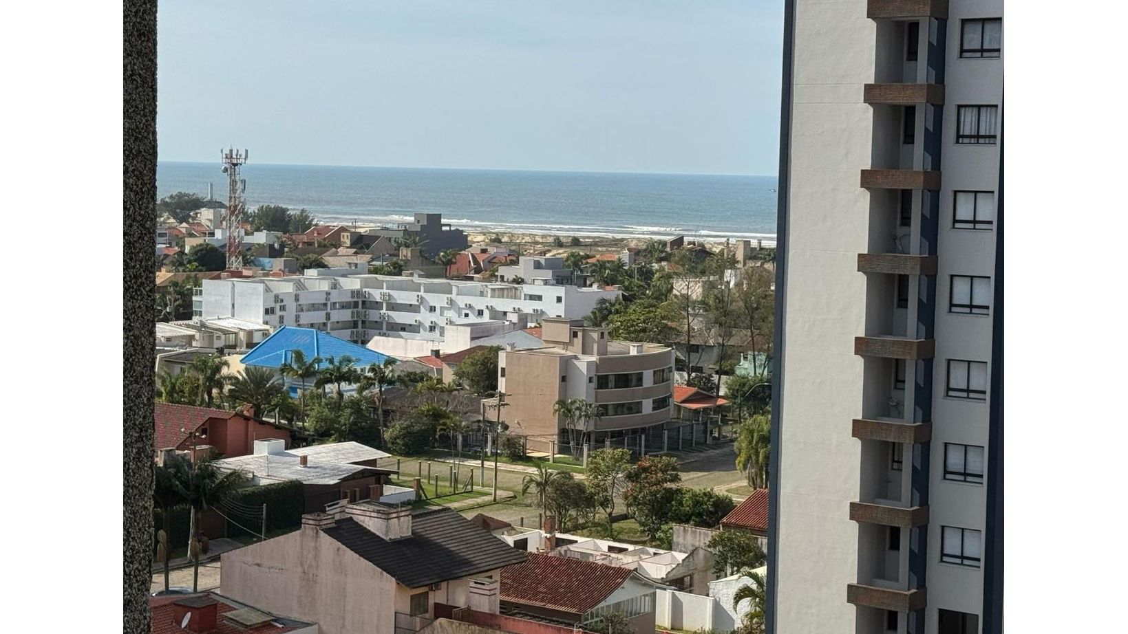 Apartamento 3 quartos sendo 3 suítes para venda no bairro Centro em Torres