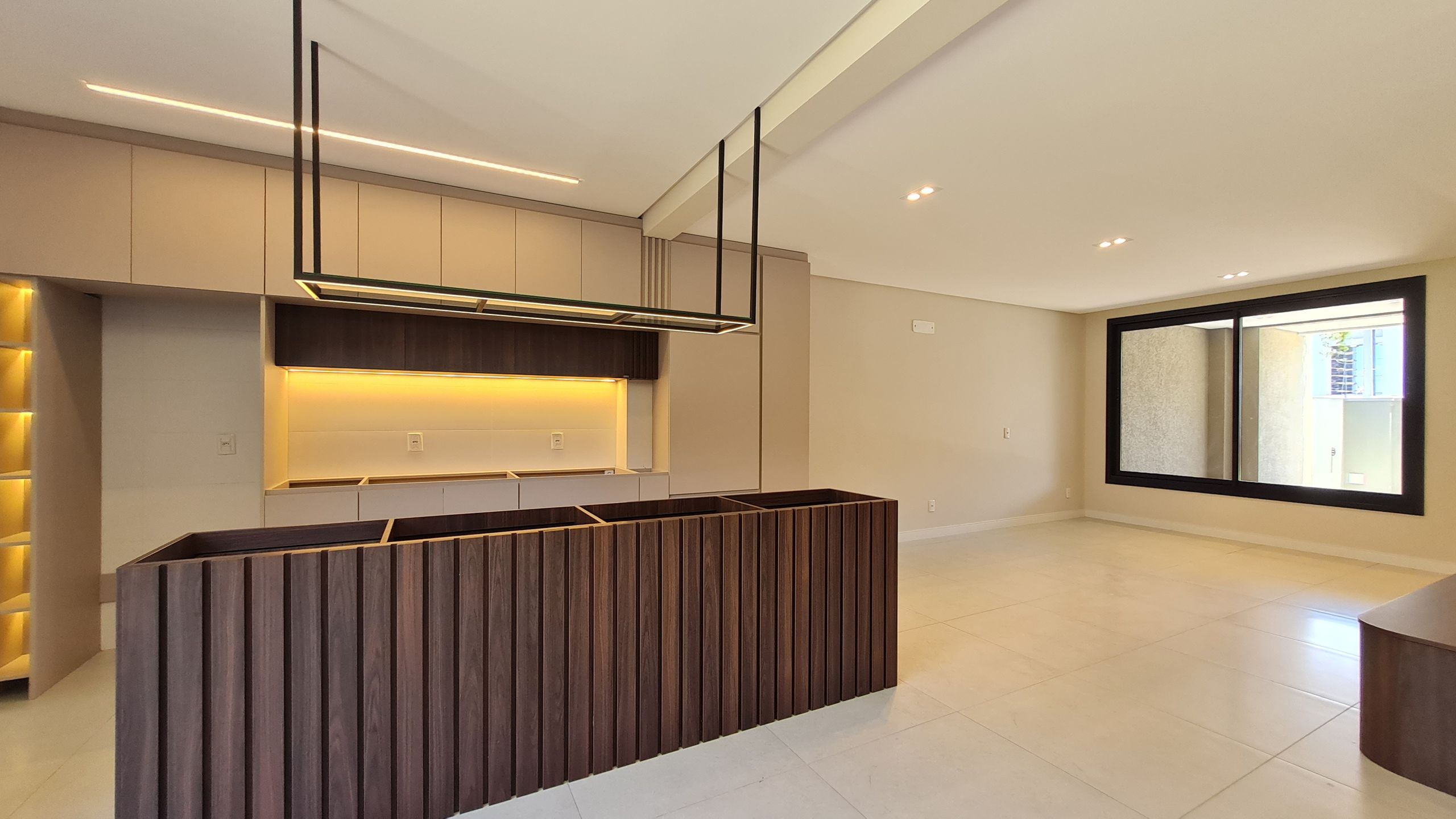 Sobrado Duplex 3 quartos sendo 1 suíte para venda no bairro Cidade Nova em Passo Fundo