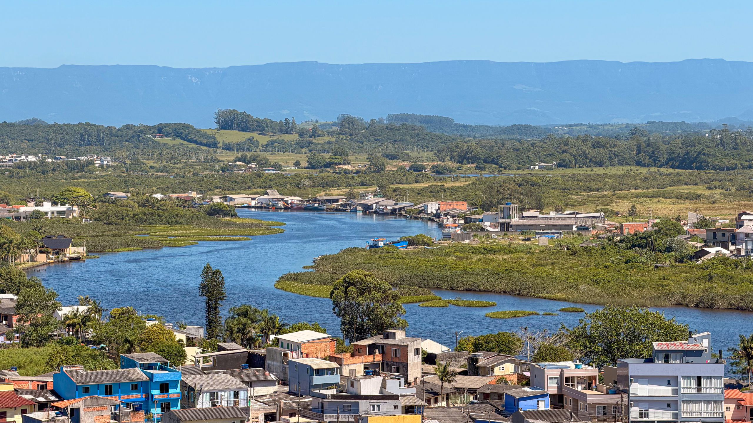 Apartamento 2 quartos sendo 2 suítes para venda no bairro Centro em Torres