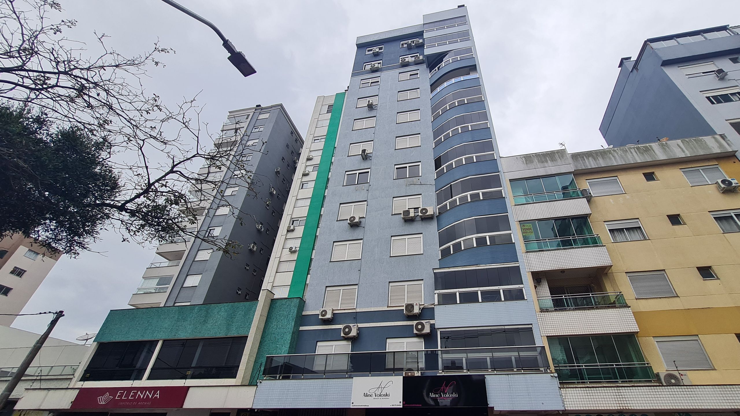 Apartamento 2 quartos sendo 1 suíte para venda no bairro Boqueirão em Passo Fundo
