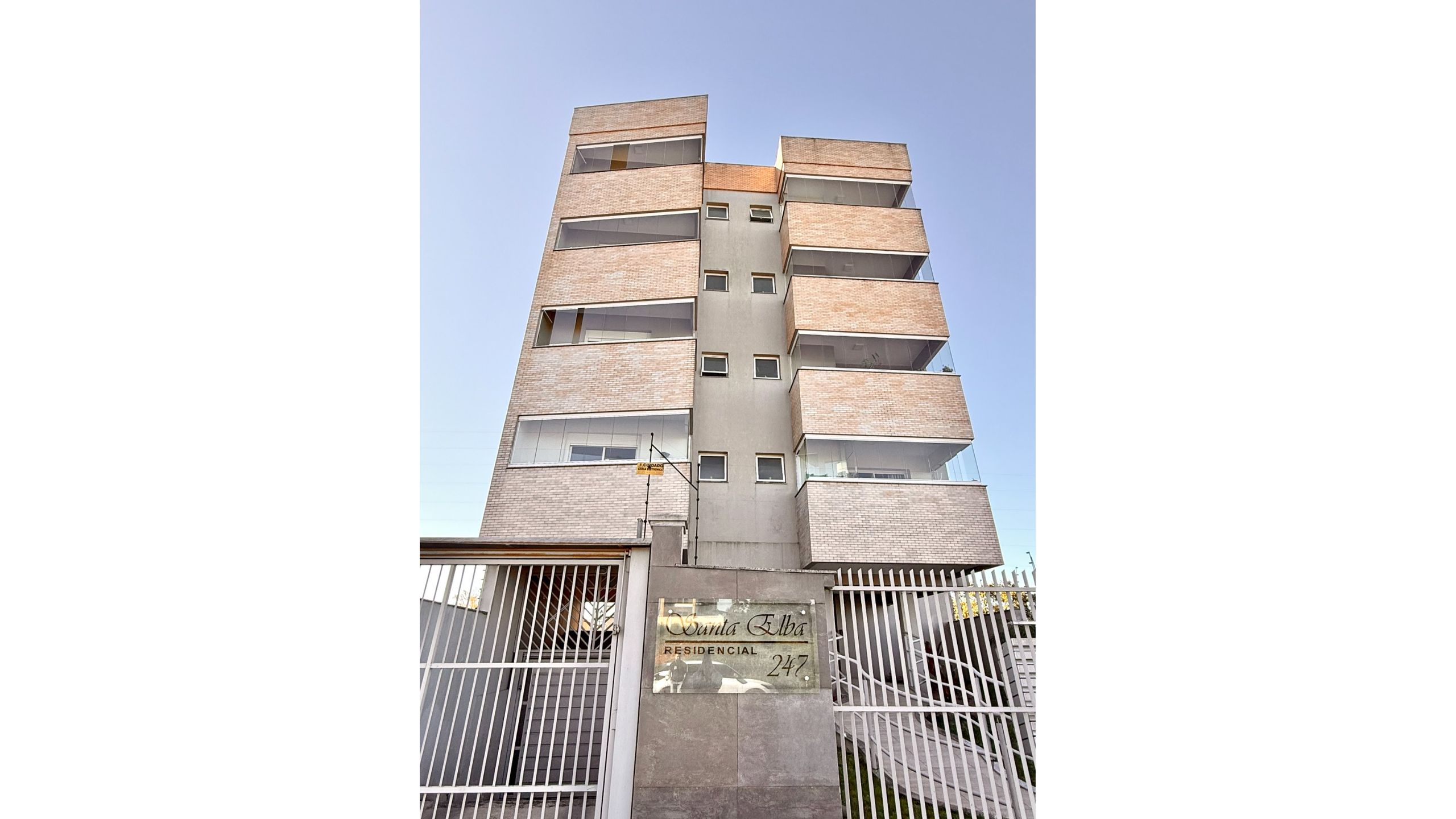 Apartamento 2 quartos sendo 1 suíte para venda no bairro Jardim América em Caxias do Sul