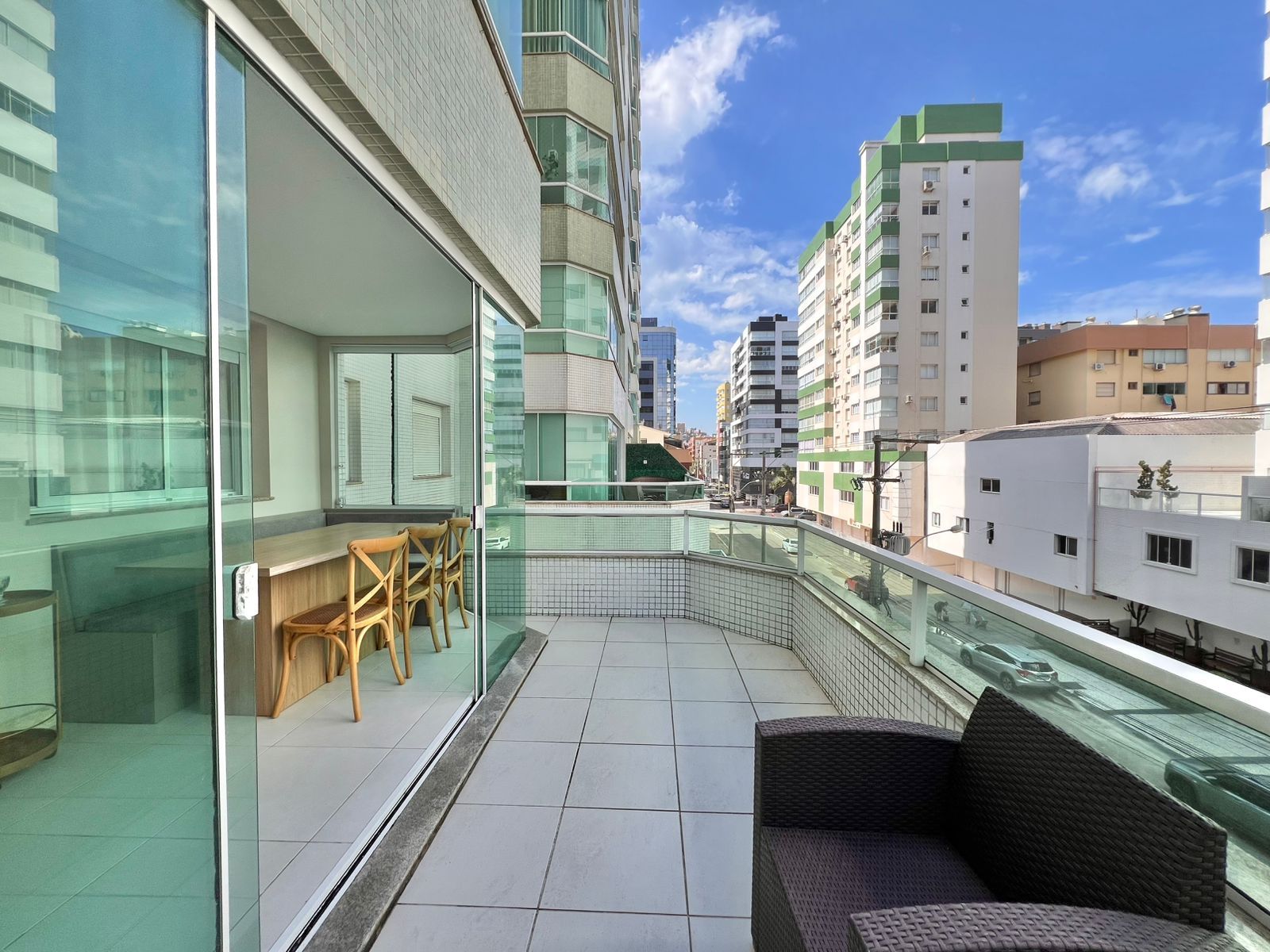 Apartamento 2 quartos sendo 2 suítes para venda no bairro Centro em Capão da Canoa