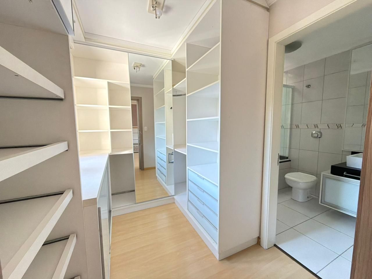 Casa para venda no bairro De Lazzer em Caxias do Sul