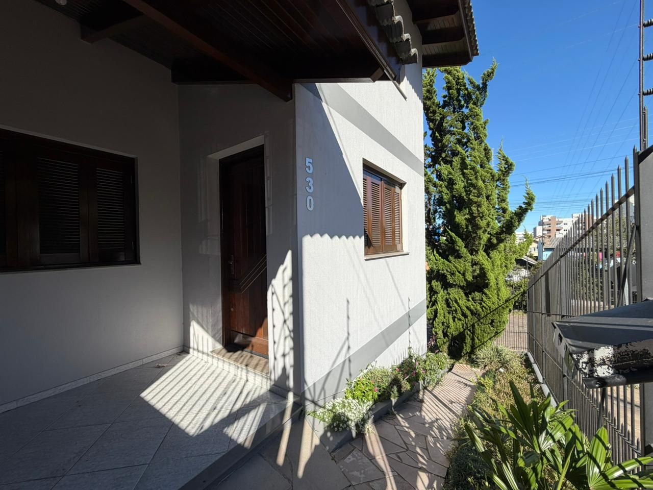 Casa para venda no bairro De Lazzer em Caxias do Sul