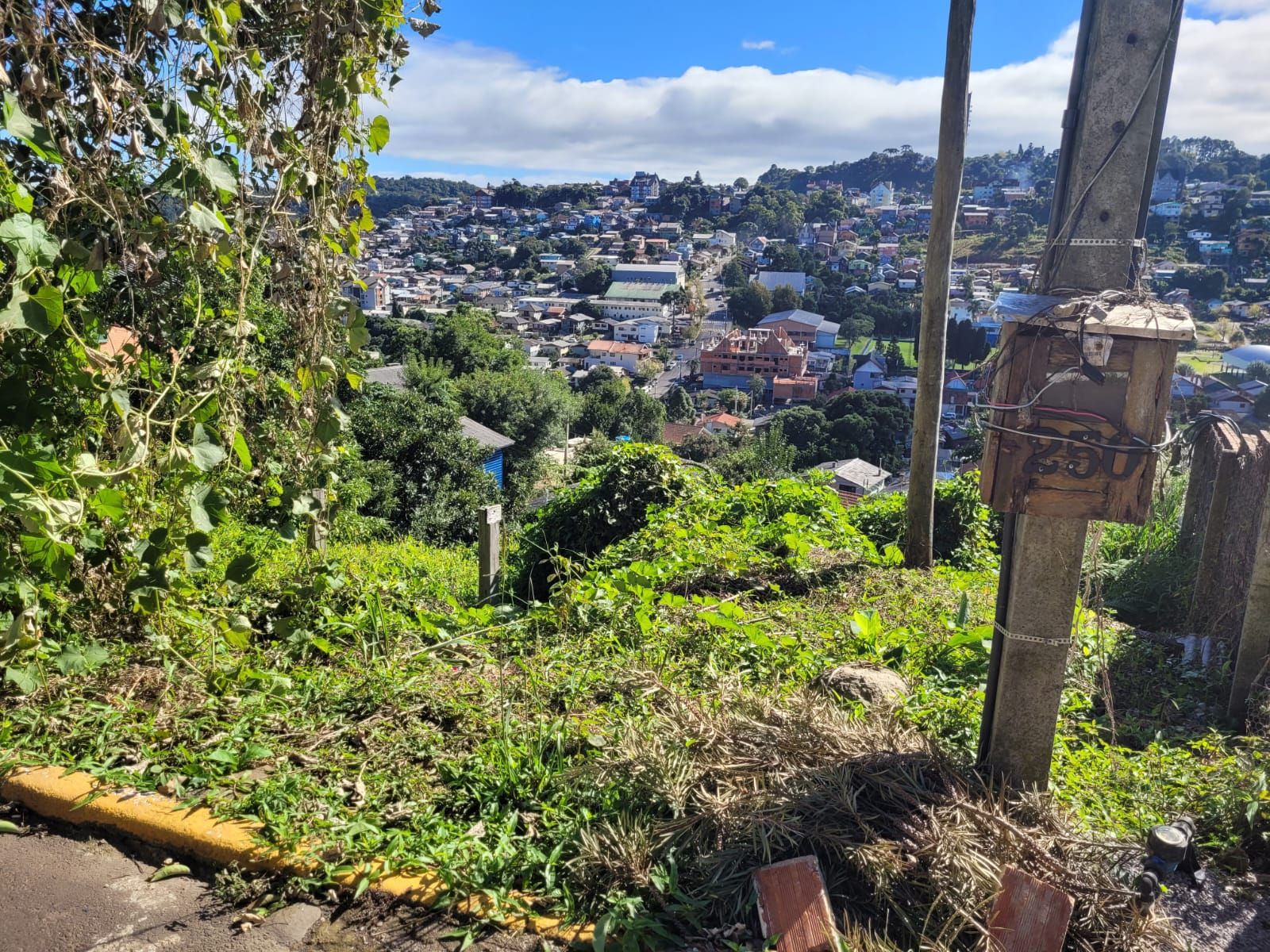 Lote para venda no bairro Piratini em Gramado