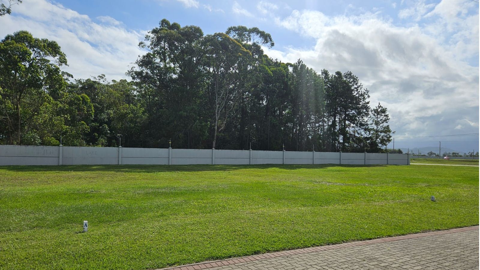 Lote para venda no bairro Lagoa Jardim em Torres