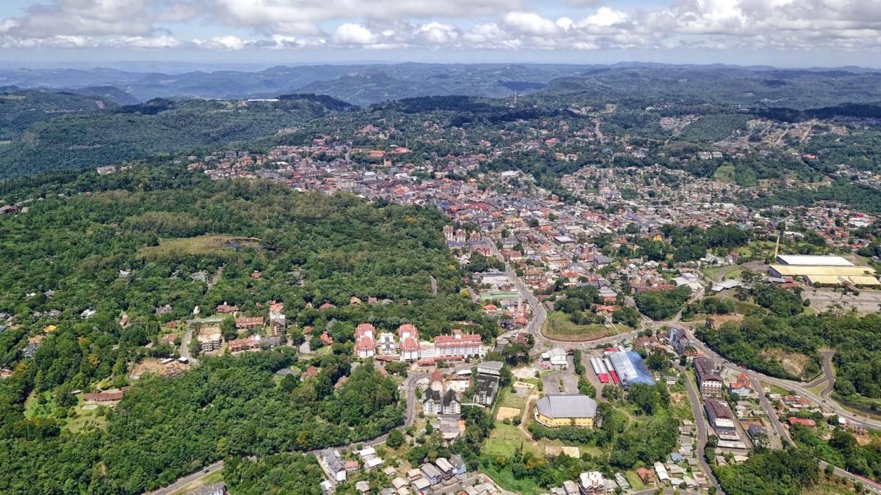 Apartamento 2 quartos sendo 2 suítes para venda no bairro Centro em Gramado