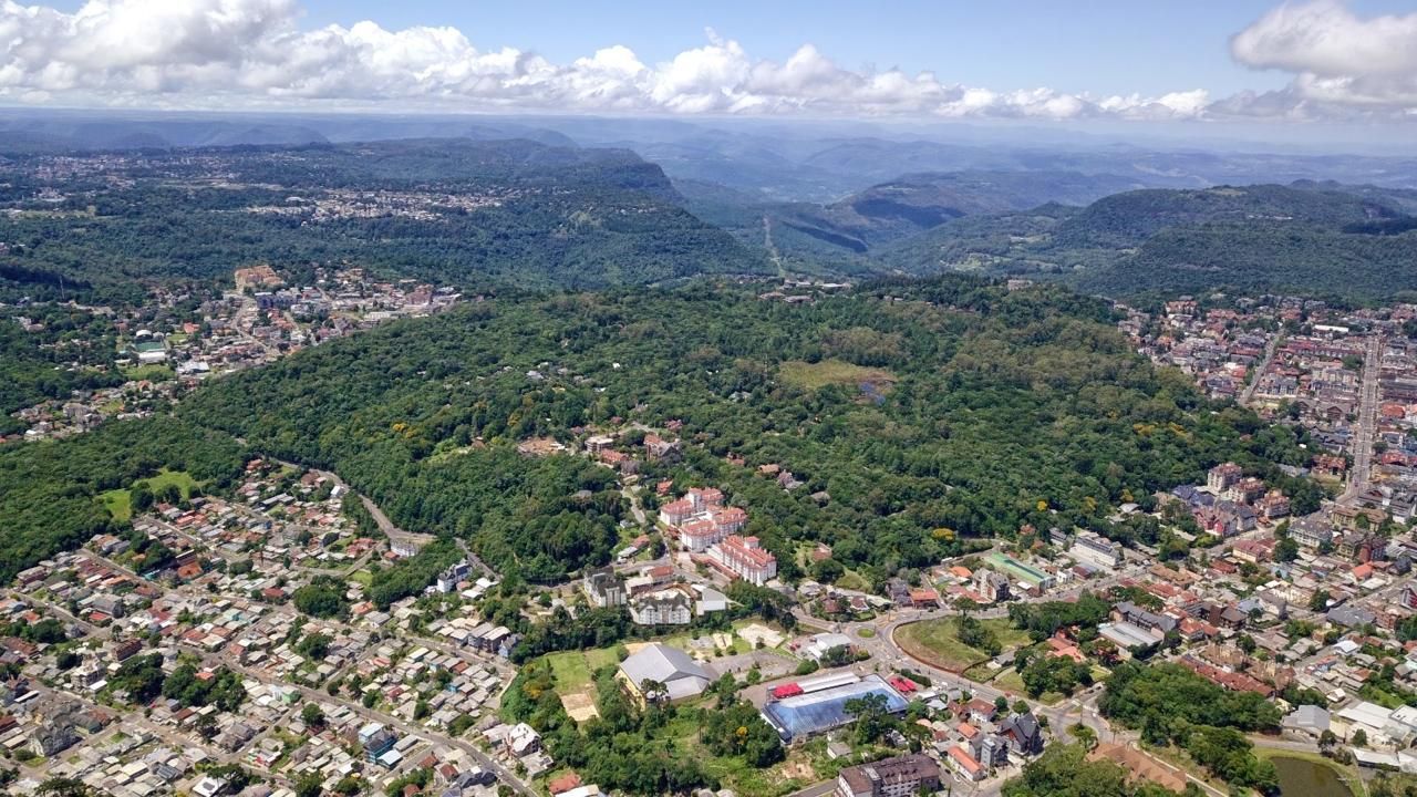 Apartamento 2 quartos sendo 2 suítes para venda no bairro Centro em Gramado