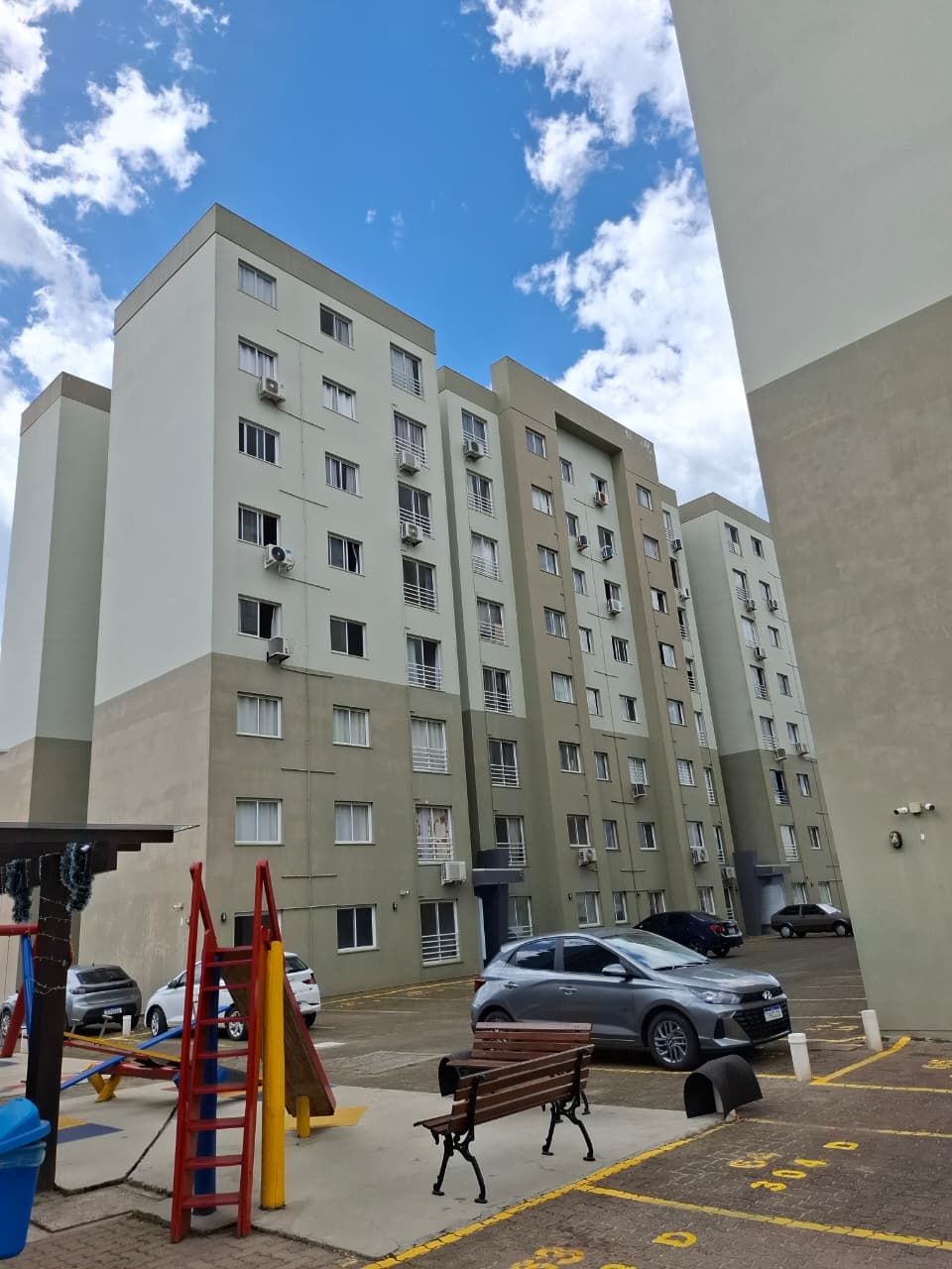 Apartamento 2 quartos sendo 1 suíte para venda no bairro Stan em Torres