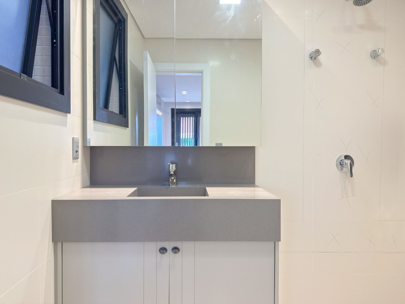 Apartamento 2 quartos sendo 1 suíte para venda no bairro Praia da Cal em Torres