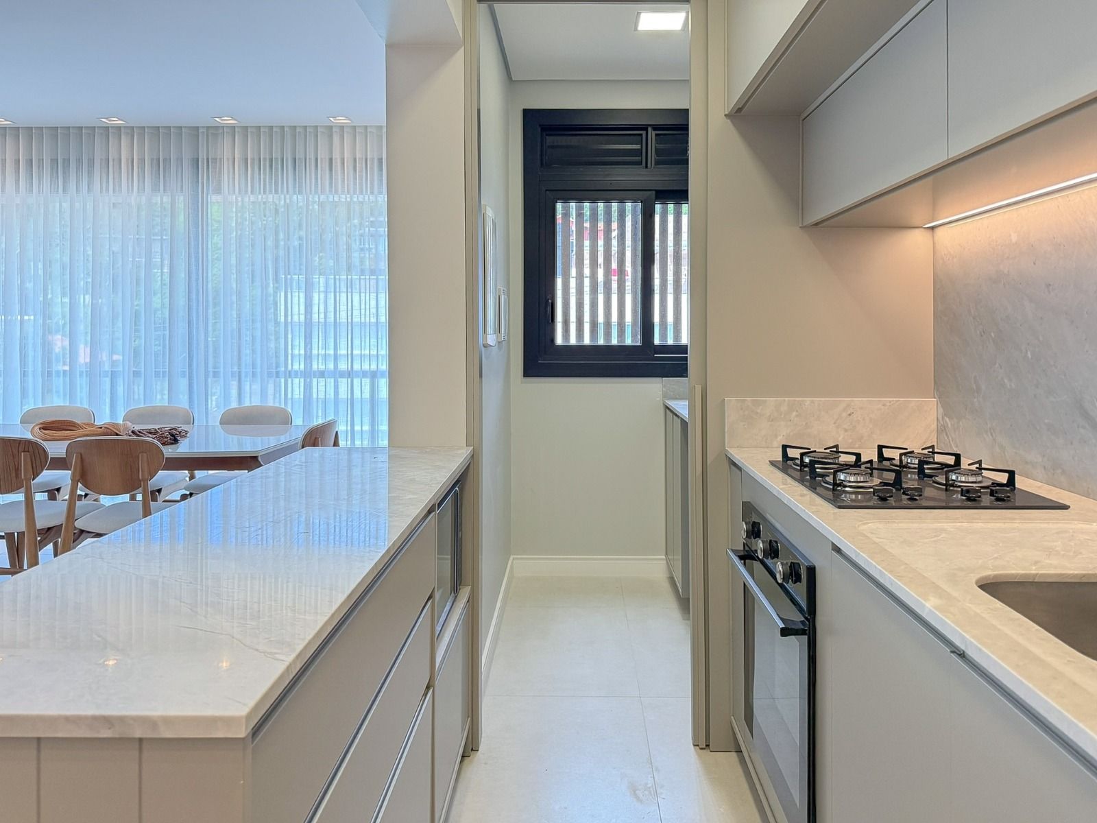 Apartamento 2 quartos sendo 1 suíte para venda no bairro Praia da Cal em Torres