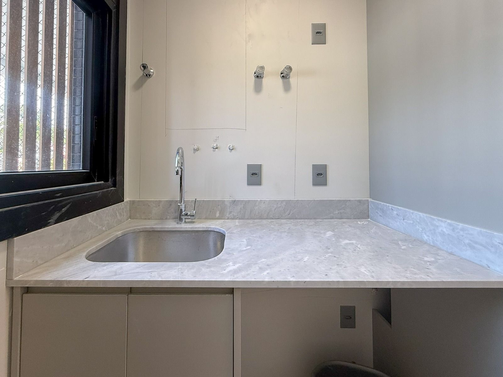 Apartamento 2 quartos sendo 1 suíte para venda no bairro Praia da Cal em Torres