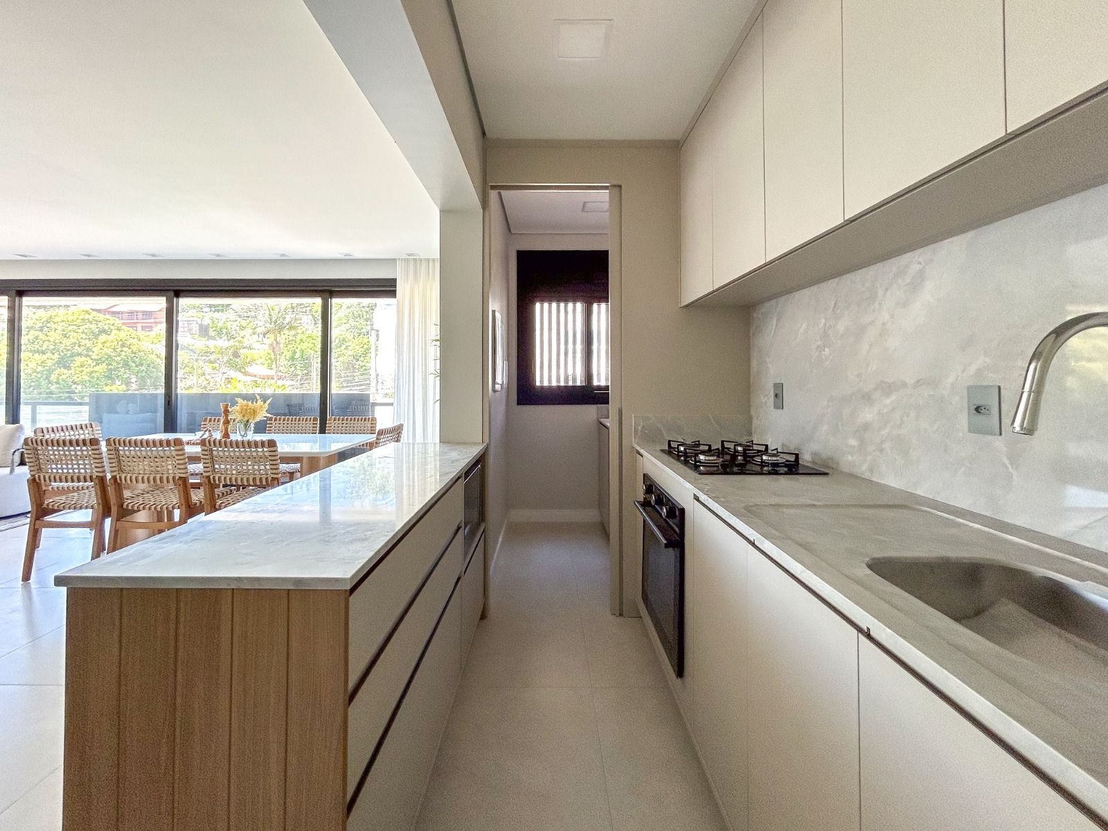 Apartamento 3 quartos sendo 1 suíte para venda no bairro Centro em Torres