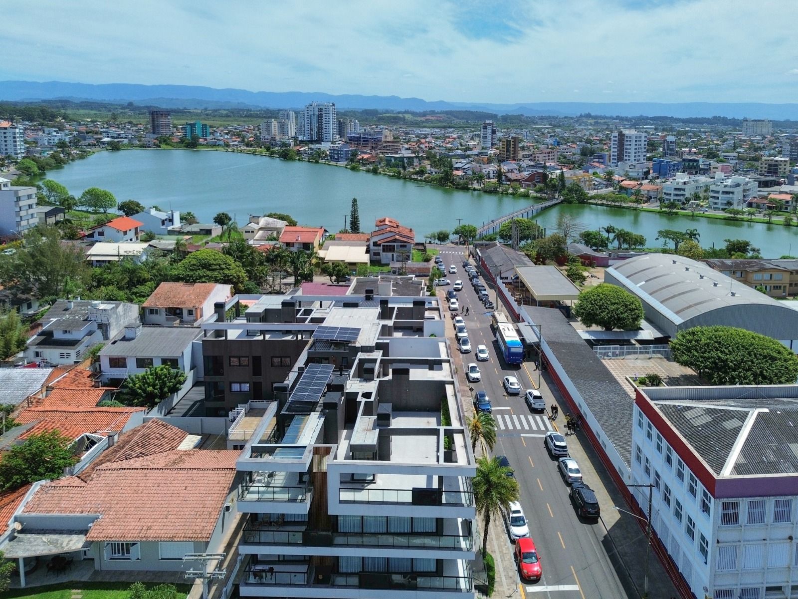 Apartamento 3 quartos sendo 1 suíte para venda no bairro Centro em Torres